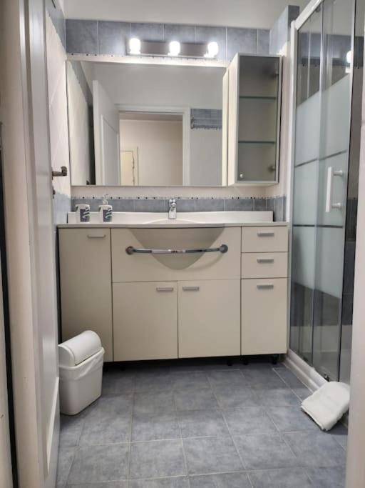 מנטון Appartement Ambassadeur מראה חיצוני תמונה