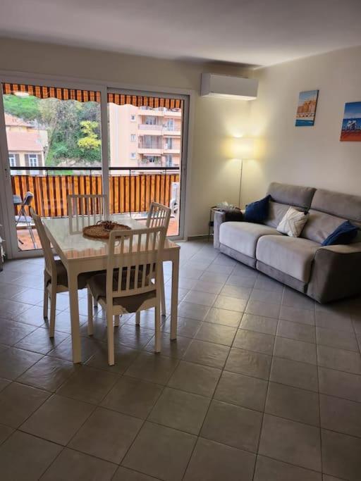 מנטון Appartement Ambassadeur מראה חיצוני תמונה